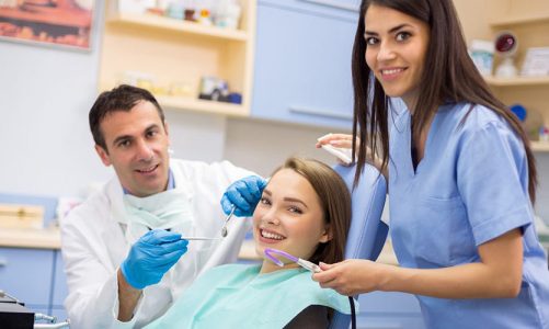 Handy Guide to Choosing the Best Quality Dental Scrubs